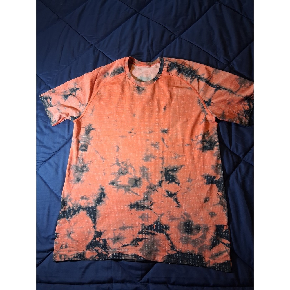 Lululemon Metal Vent Tech‎ Short Sleeve Shirt Mens Large Orange Black Tie Dye
